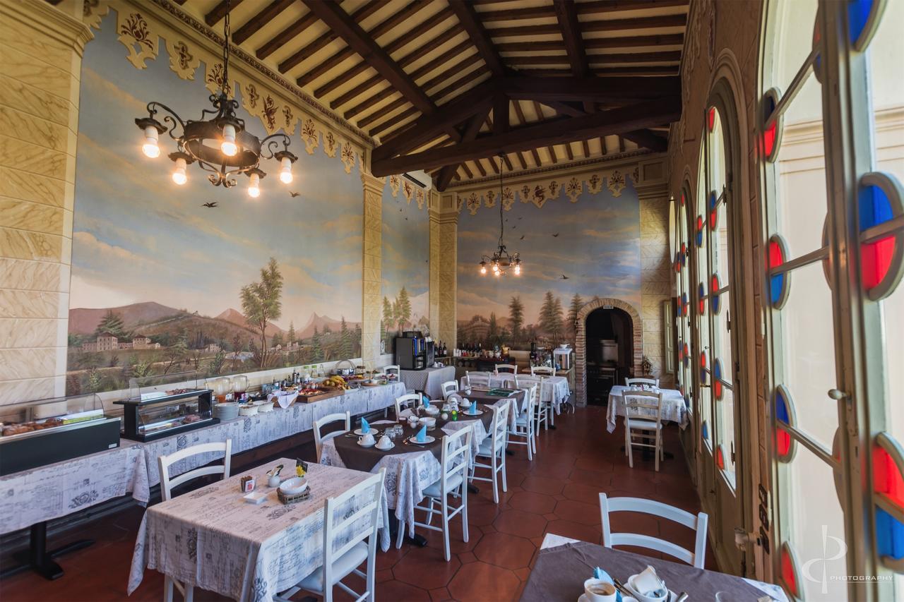 פיסטויה Villa Parri Residenza D'Epoca מראה חיצוני תמונה